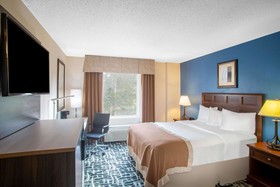 Baymont by Wyndham Branson - On the Strip