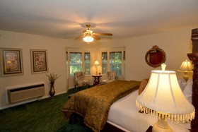 Bradford House Bed & Breakfast