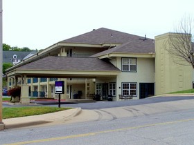 Docker's Inn