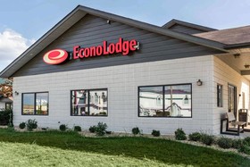 Econo Lodge Inn & Suites Branson Shepherd of the Hills Expy