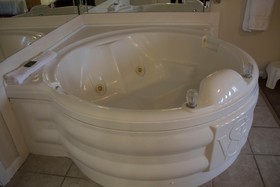 Grand Crowne Resorts - Grand Crowne