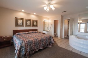 Grand Crowne Resorts - Grand Crowne