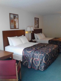 Super 8 by Wyndham Branson / Shepherd of the Hills Exwy