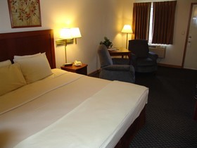 Super 8 by Wyndham Branson / Shepherd of the Hills Exwy