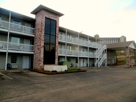 Peach Tree Inn