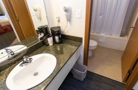Seven Gables Inn