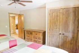 Table Rock Resorts at Indian Point