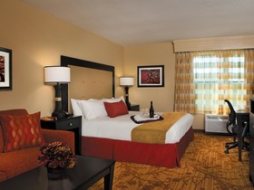 Branson Hillside Hotel