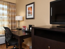 Branson Hillside Hotel