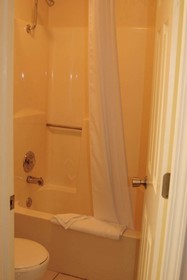 Whispering Hills Inn