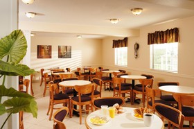 Whispering Hills Inn