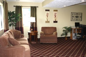 Whispering Hills Inn