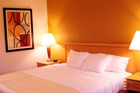 Whispering Hills Inn