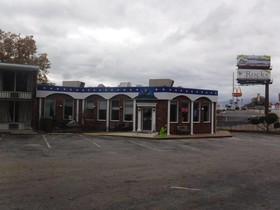 Colonial Mountain Inn