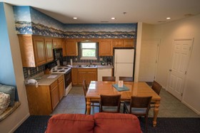 Escapes! to Branson Yacht Club