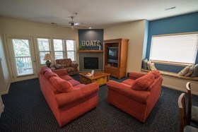 Escapes! to Branson Yacht Club