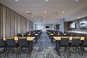 Courtyard by Marriott St. Louis Brentwood