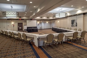 Embassy Suites St. Louis Airport