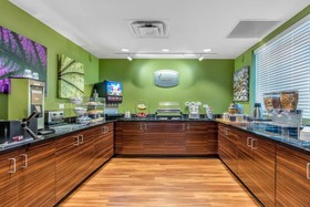 Mainstay Suites Saint Louis Airport