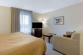 Mainstay Suites Saint Louis Airport