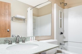 Baymont by Wyndham Bridgeton St Louis