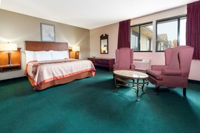 Baymont by Wyndham Bridgeton St Louis