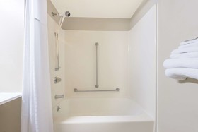 Baymont by Wyndham Bridgeton St Louis