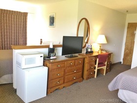 Highland Inn & Suites