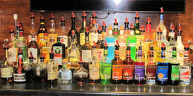 Oak Hill Inn & Suites