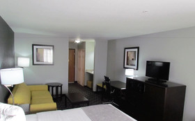 Oak Hill Inn & Suites