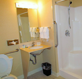 Oak Hill Inn & Suites