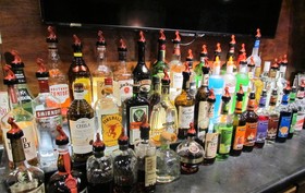 Oak Hill Inn & Suites