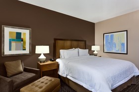 Hampton Inn & Suites Clayton/St Louis-Galleria Area