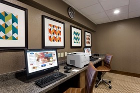 Hampton Inn & Suites Clayton/St Louis-Galleria Area