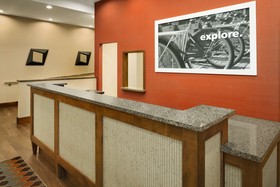 Hampton Inn & Suites Clayton/St Louis-Galleria Area