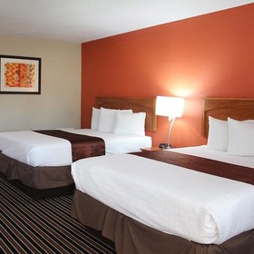 Westbridge Inn & Suites