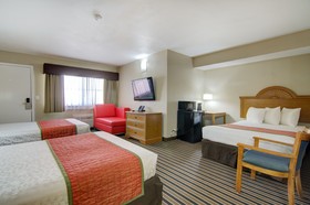 Westbridge Inn & Suites
