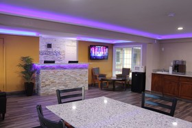 Westbridge Inn & Suites