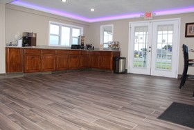 Westbridge Inn & Suites