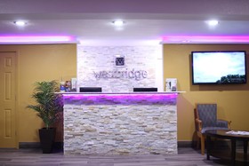 Westbridge Inn & Suites