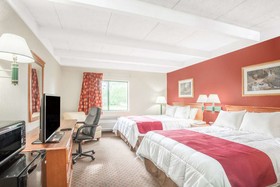Days Inn by Wyndham Columbia I-70