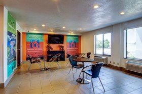 Motel 6 Columbia - East