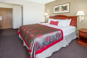 Ramada by Wyndham Columbia