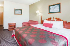 Ramada by Wyndham Columbia