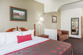 Ramada by Wyndham Columbia