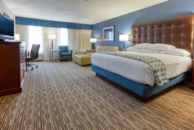 Heritage Inn & Suites St. Louis/Fenton, Trademark by Wyndham