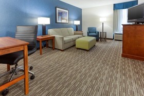 Heritage Inn & Suites St. Louis/Fenton, Trademark by Wyndham