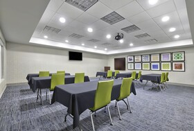 Holiday Inn Express Hotel & Suites Kansas City - Grandview