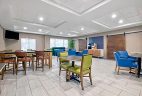 Holiday Inn Express Hotel & Suites Kansas City - Grandview