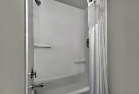 Holiday Inn Express Hotel & Suites Kansas City - Grandview